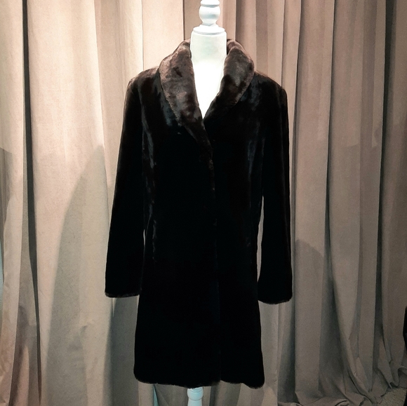 east 5th faux fur coat - Picture 2 of 13
